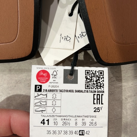 Zara bloggers fave leather strap sandals - Picture 14 of 15